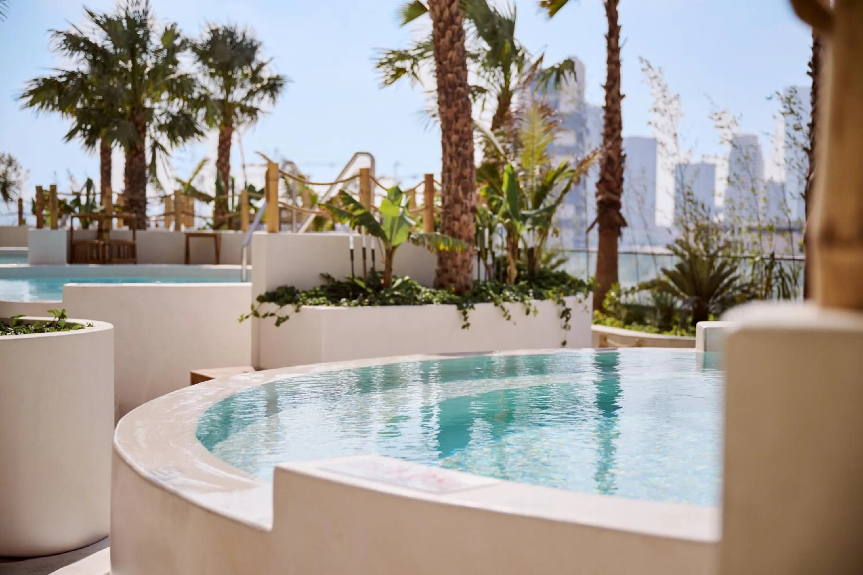 Swimming pool in The OQ