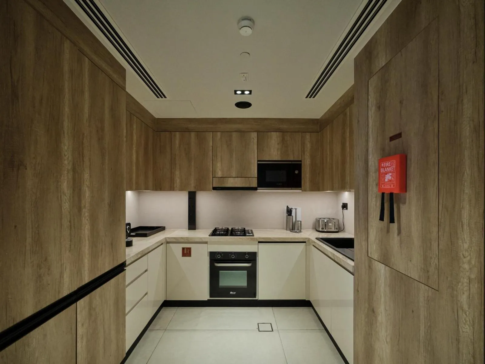 Kitchen or kitchenette in The OQ