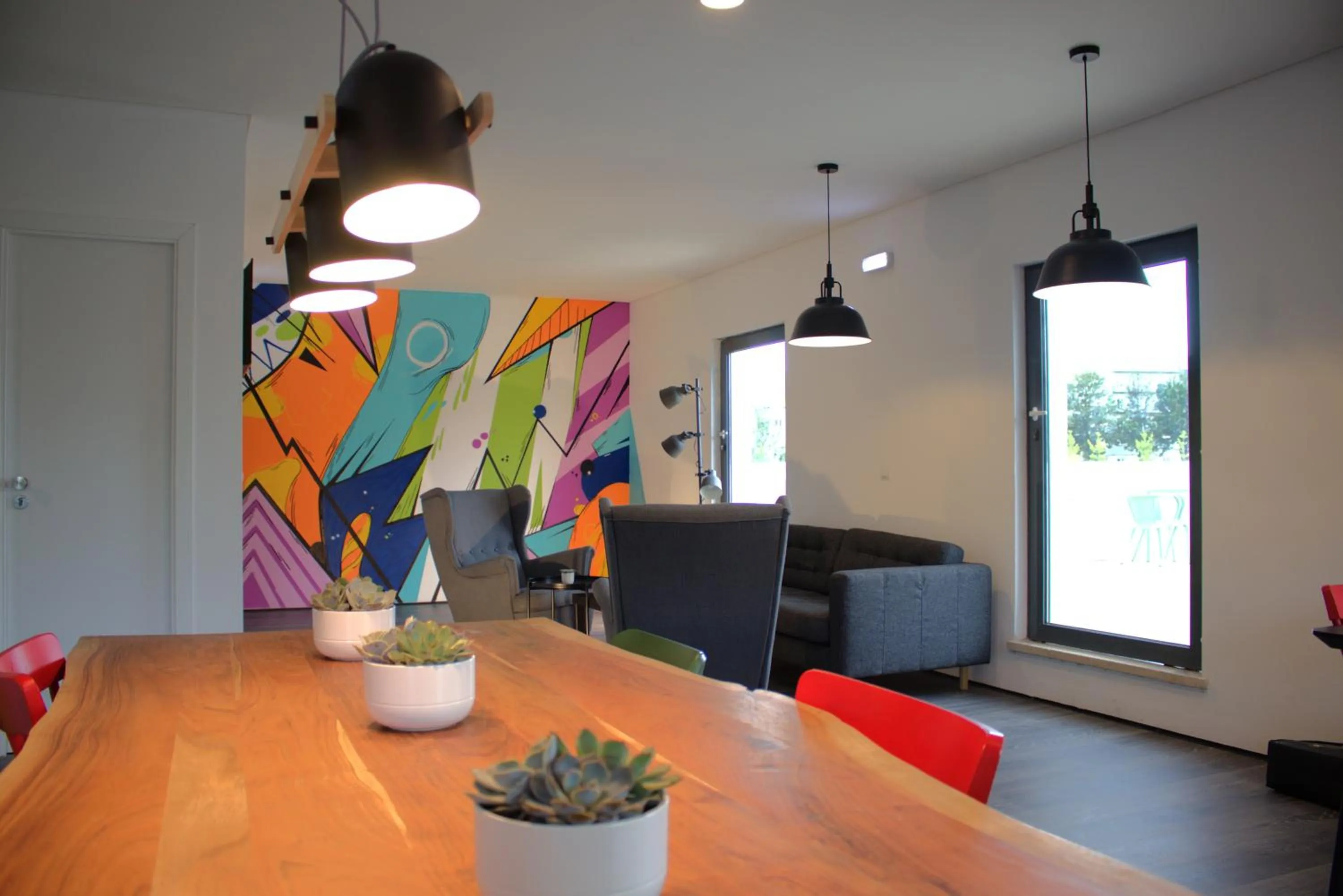 Communal lounge/ TV room in HI Parque das Nações – Pousada de Juventude