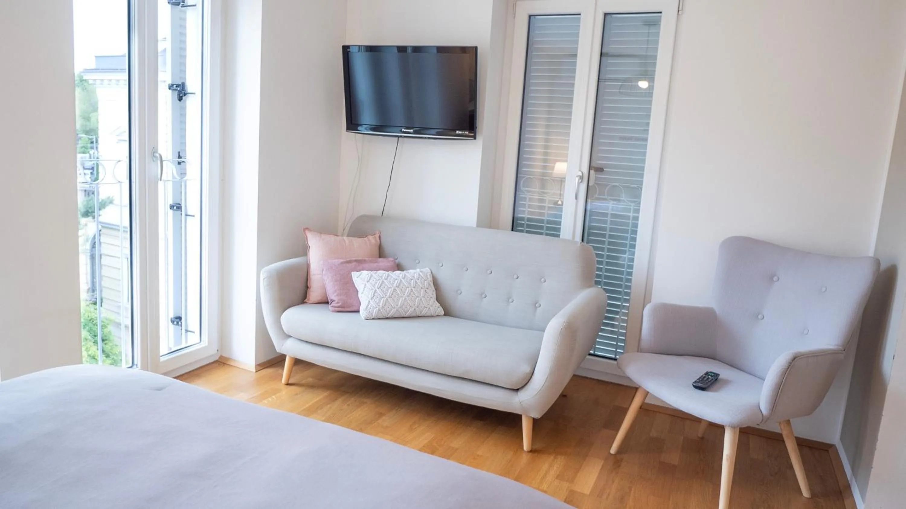 TV and multimedia, Bed in Hotel Villa Rückert