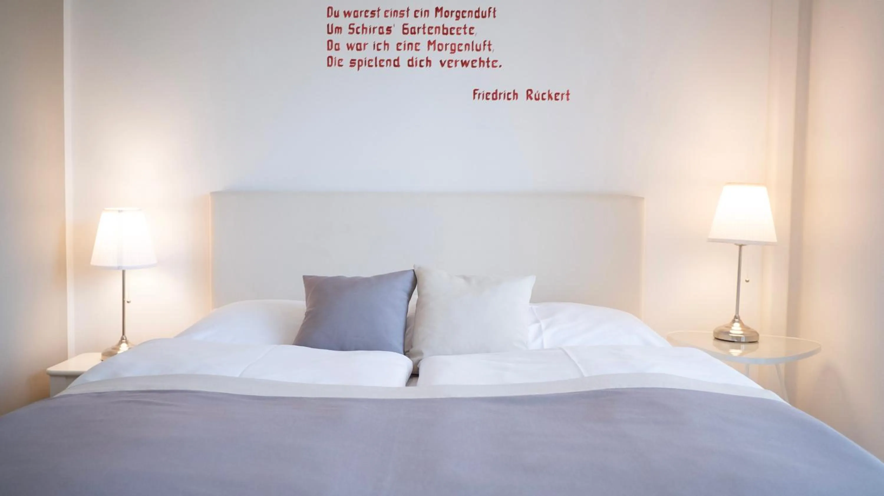 Bed in Hotel Villa Rückert