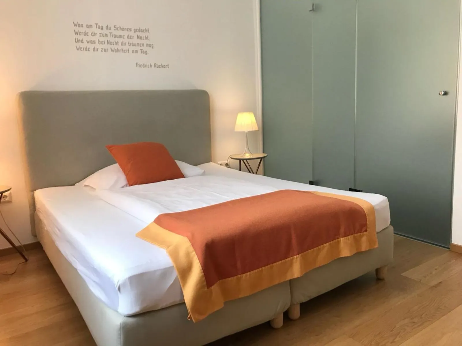 Bed in Hotel Villa Rückert