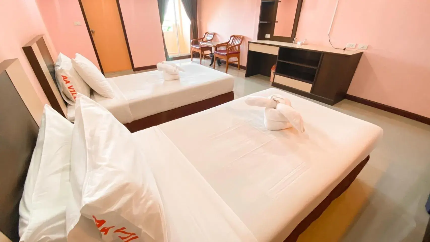Superior Twin Room in AA Pattaya Ville Superior Twin Room in AA Pattaya Ville