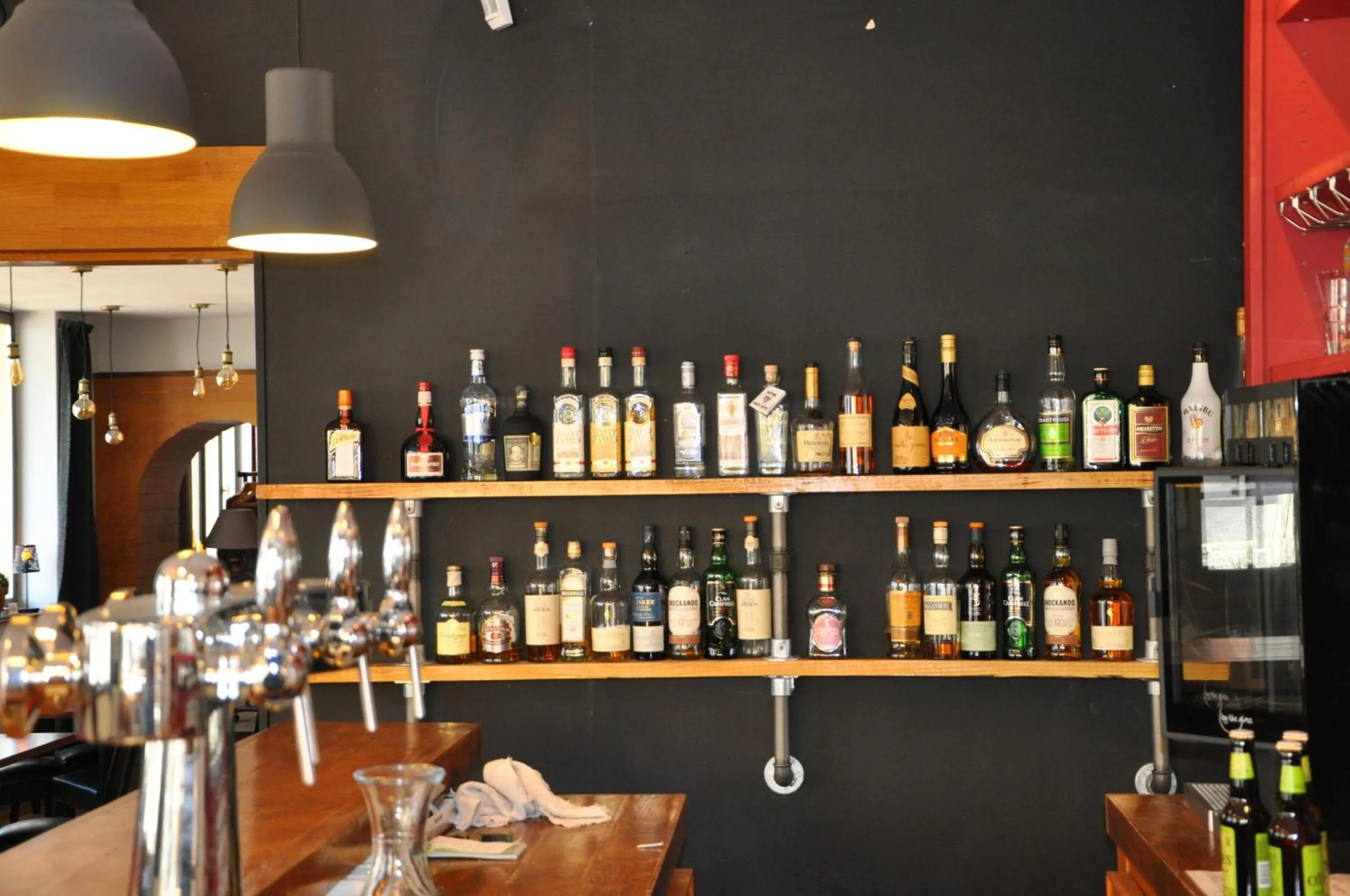 Lounge or bar in Le Relais des Lacs Bourgogne Morvan