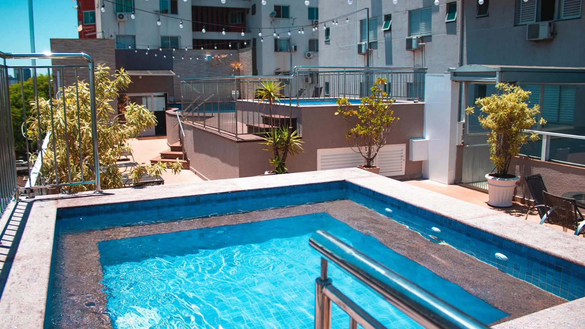 Swimming pool in Tarobá Hotel