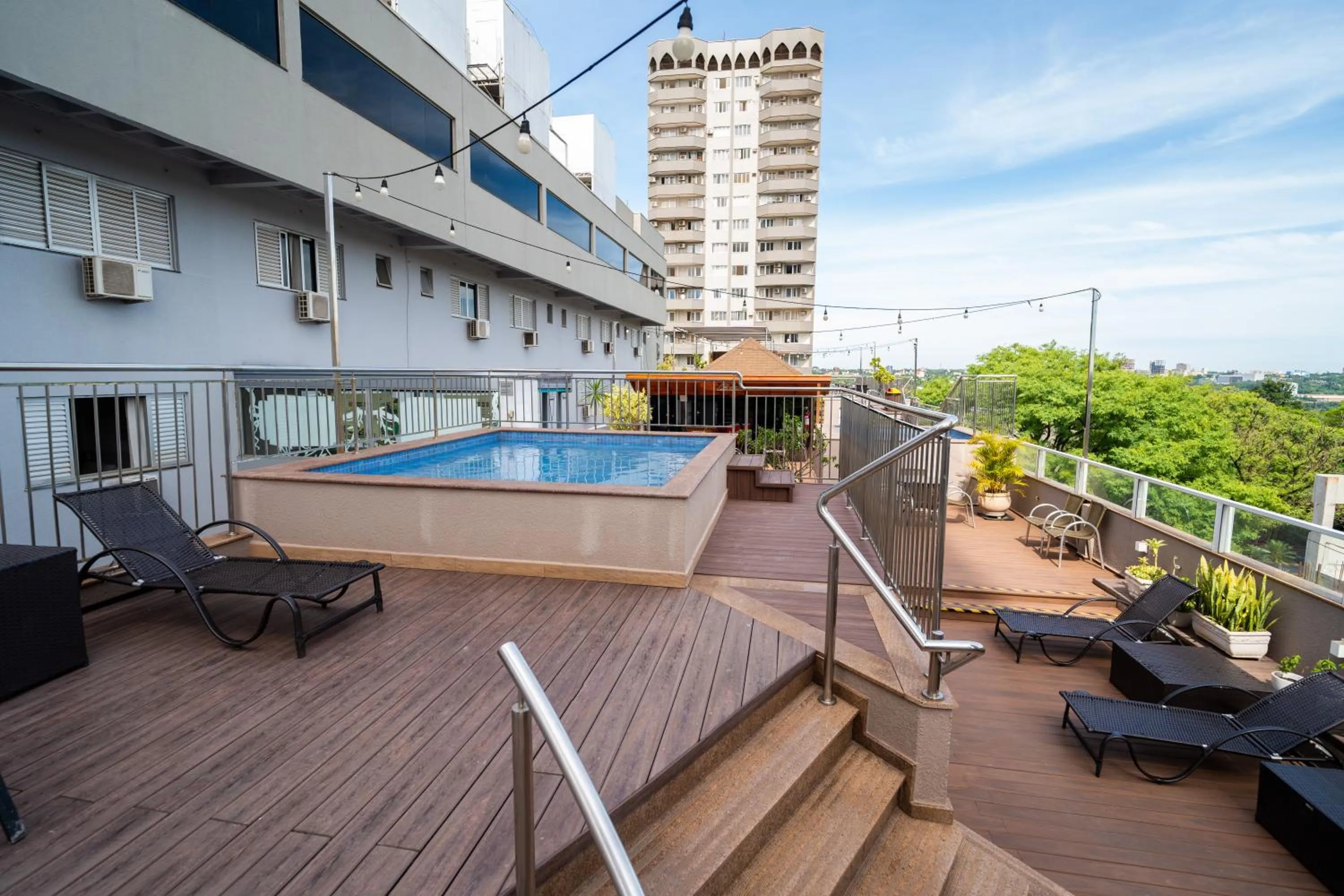 Swimming pool in Tarobá Hotel