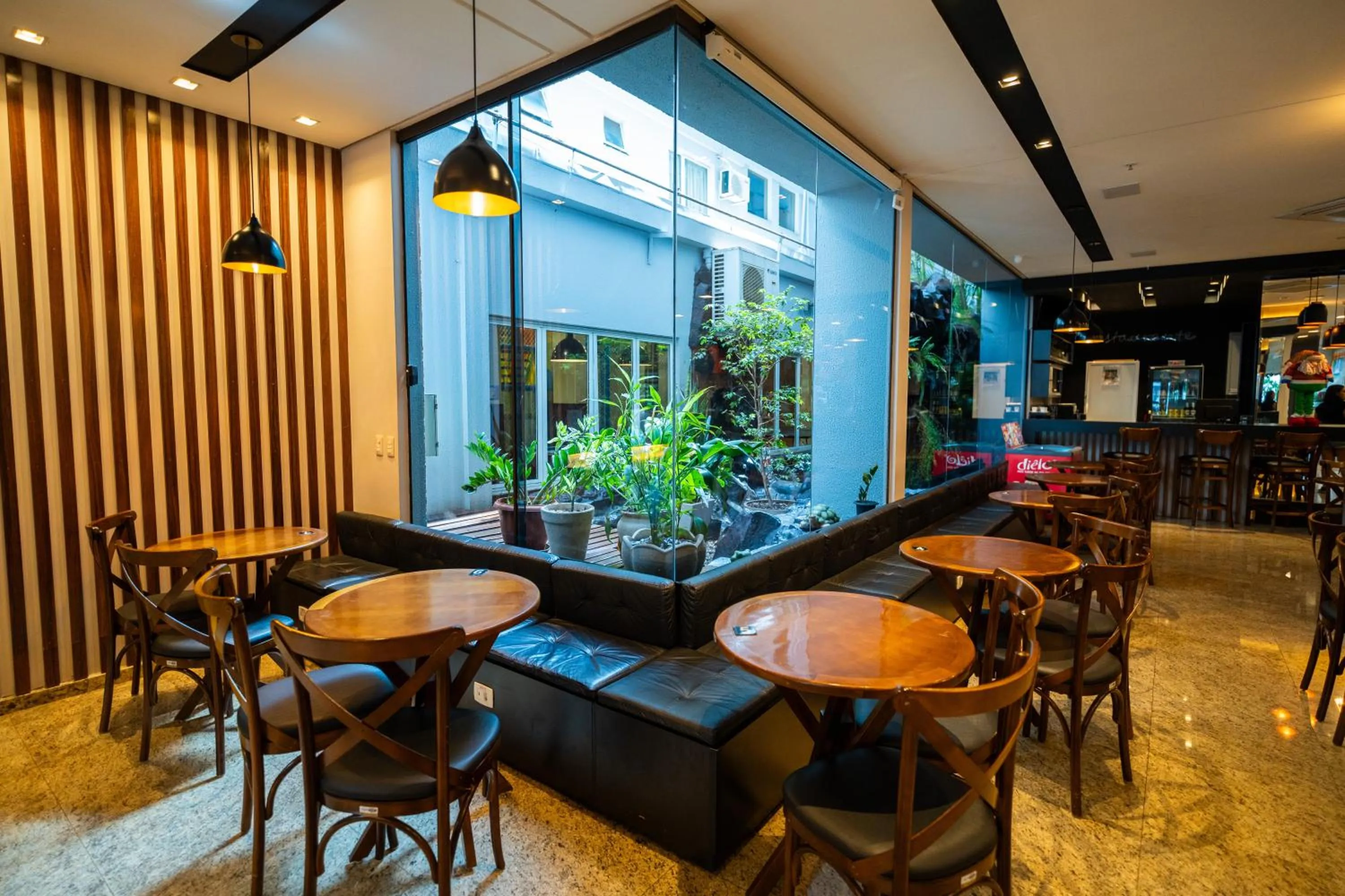 Restaurant/places to eat in Tarobá Hotel