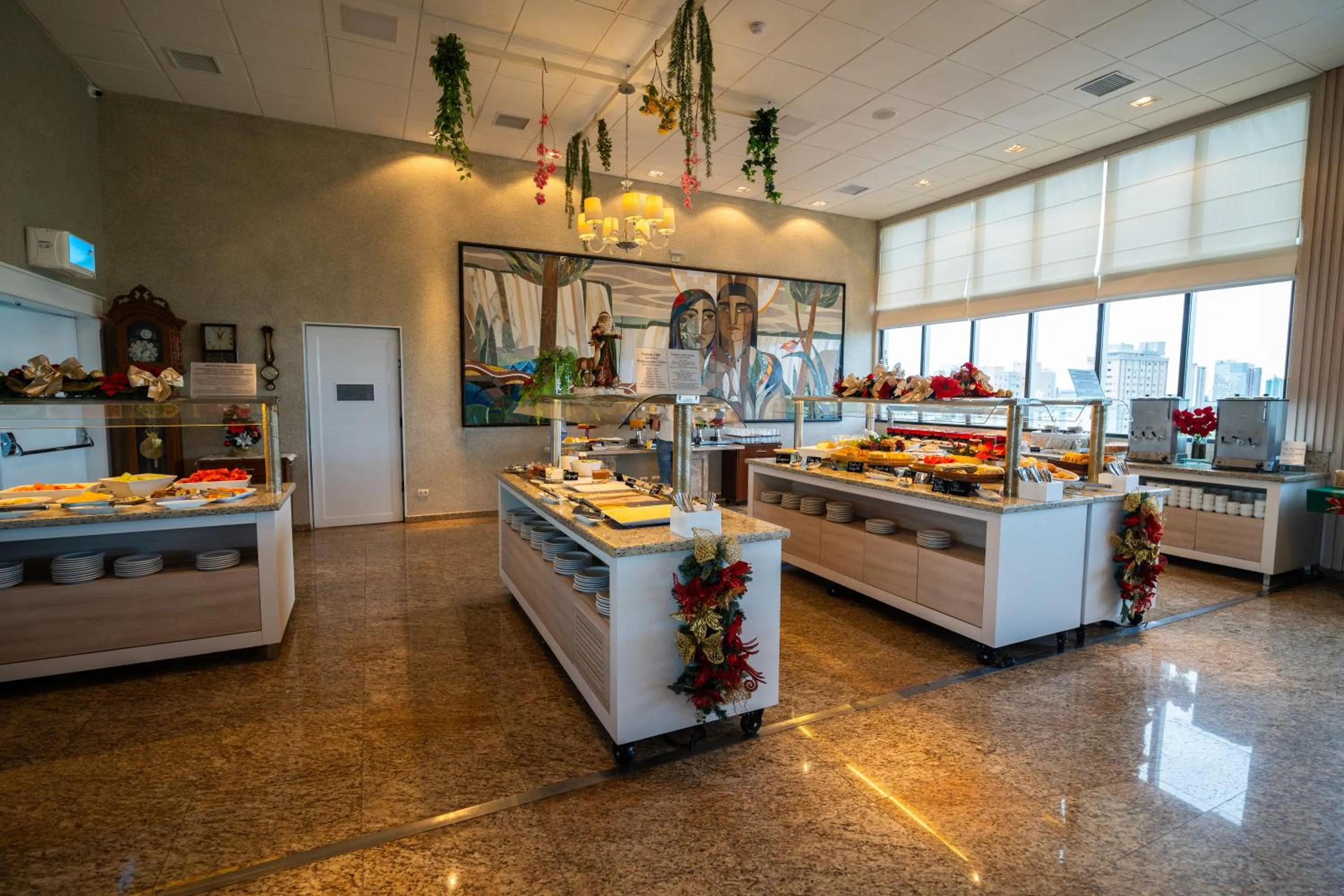 Breakfast in Tarobá Hotel