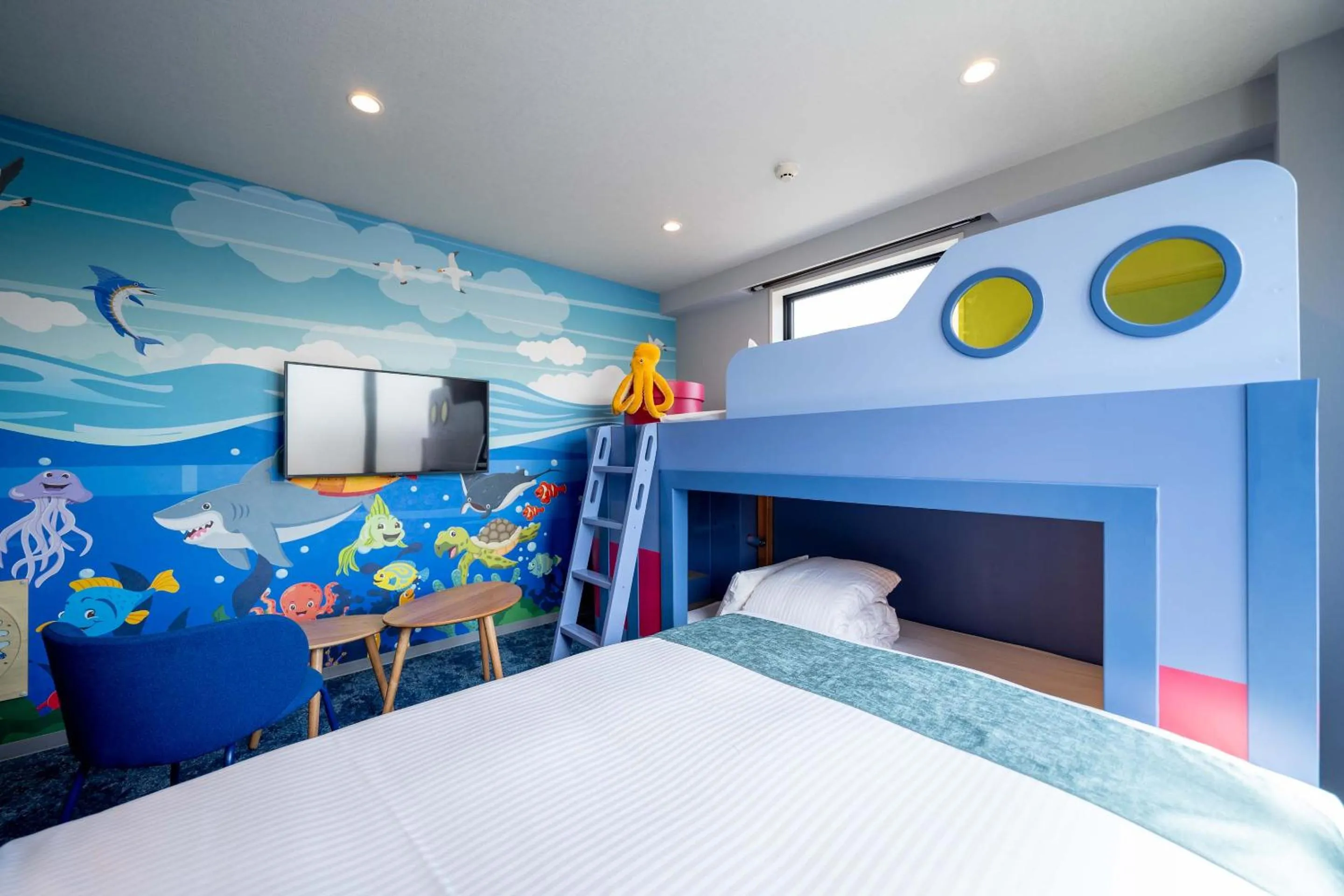 Bed in PLAY!! Resi Stay