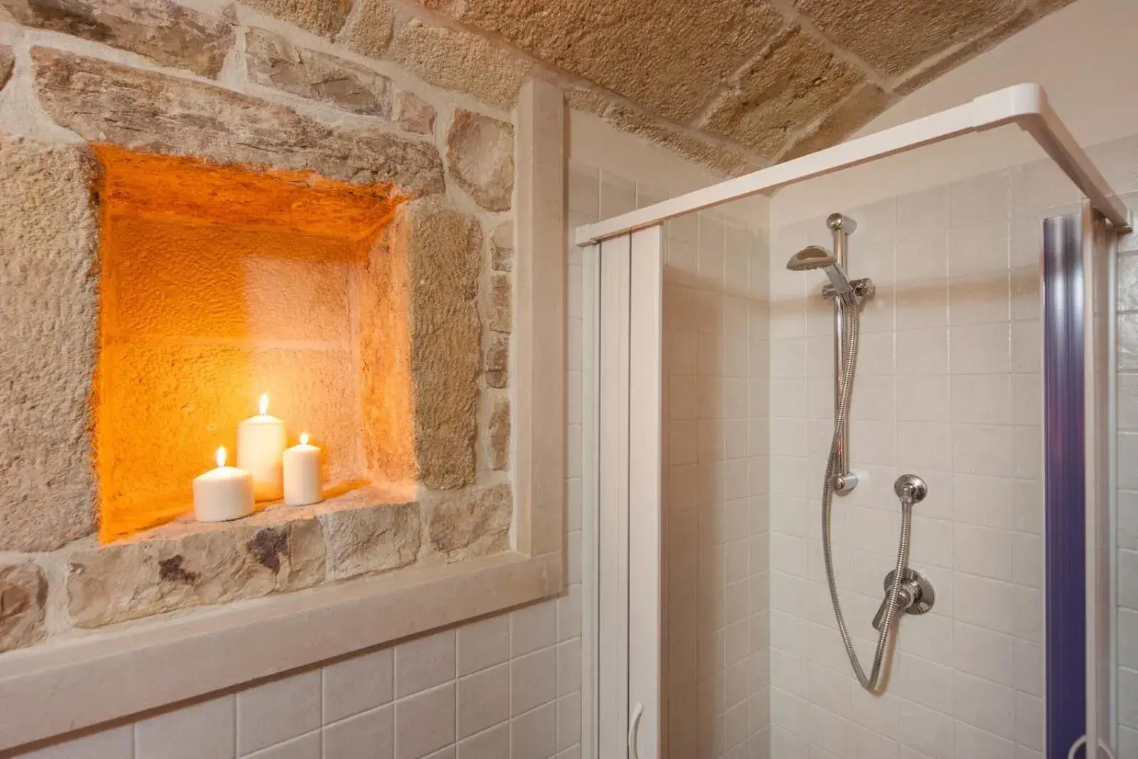 Standard Suite in Cuore di Pietra - Housea Standard Suite in Cuore di Pietra - Housea