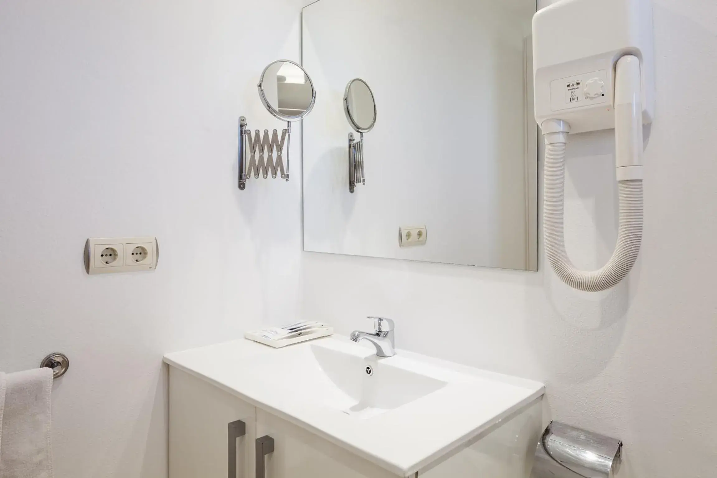 One-Bedroom Apartment (2 - 3 Adults) in Ibiza Heaven Apartments One-Bedroom Apartment (2 - 3 Adults) in Ibiza Heaven Apartments