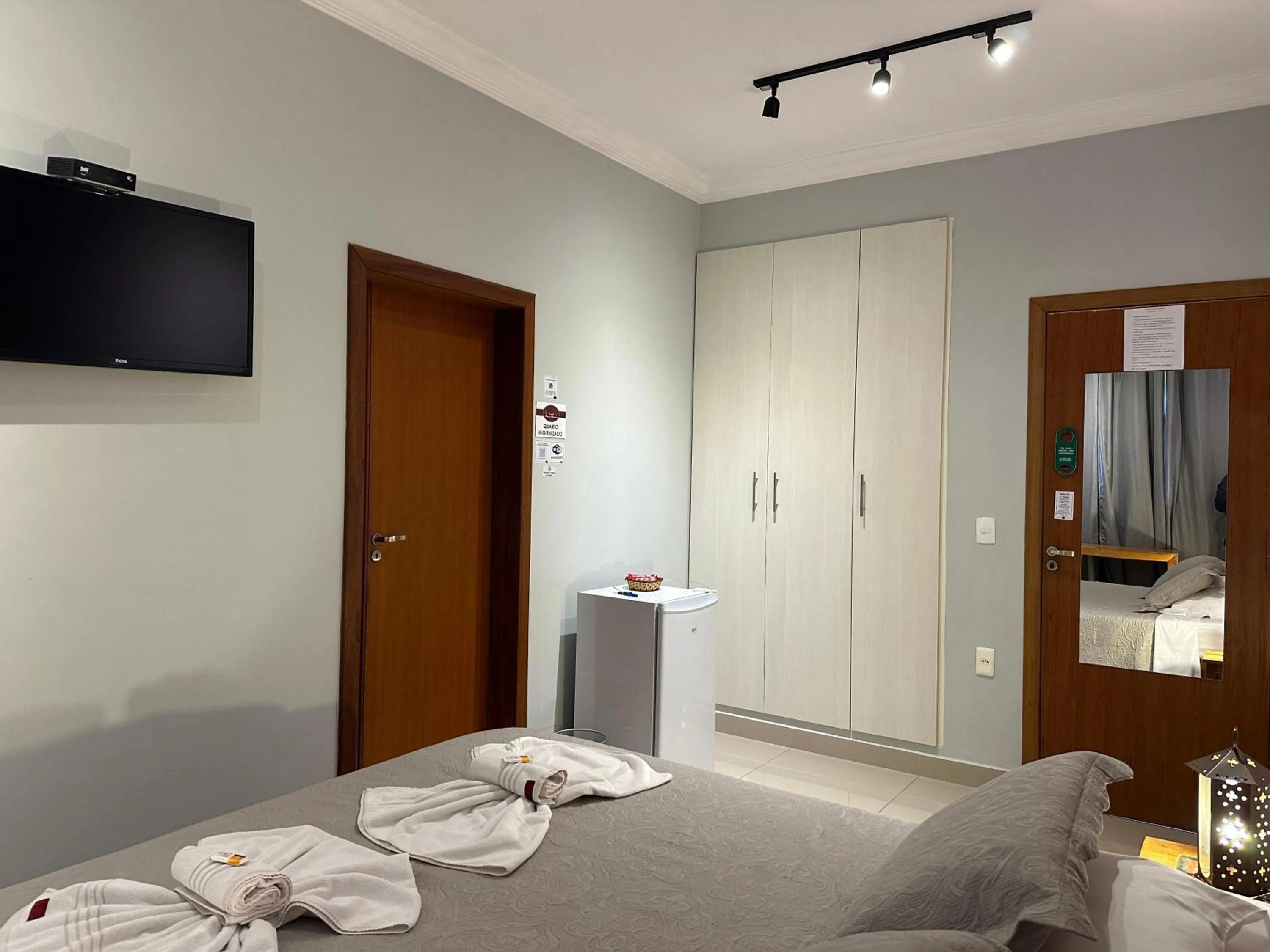 Bed in Pousada Maria Monteiro Tiradentes