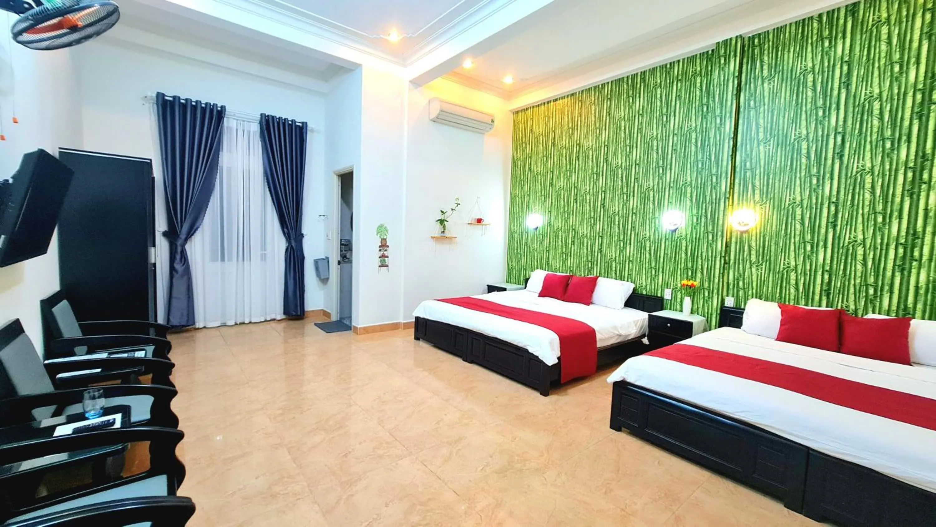 Bed in Minh Trang Villa Hoi An -BBQ Garden