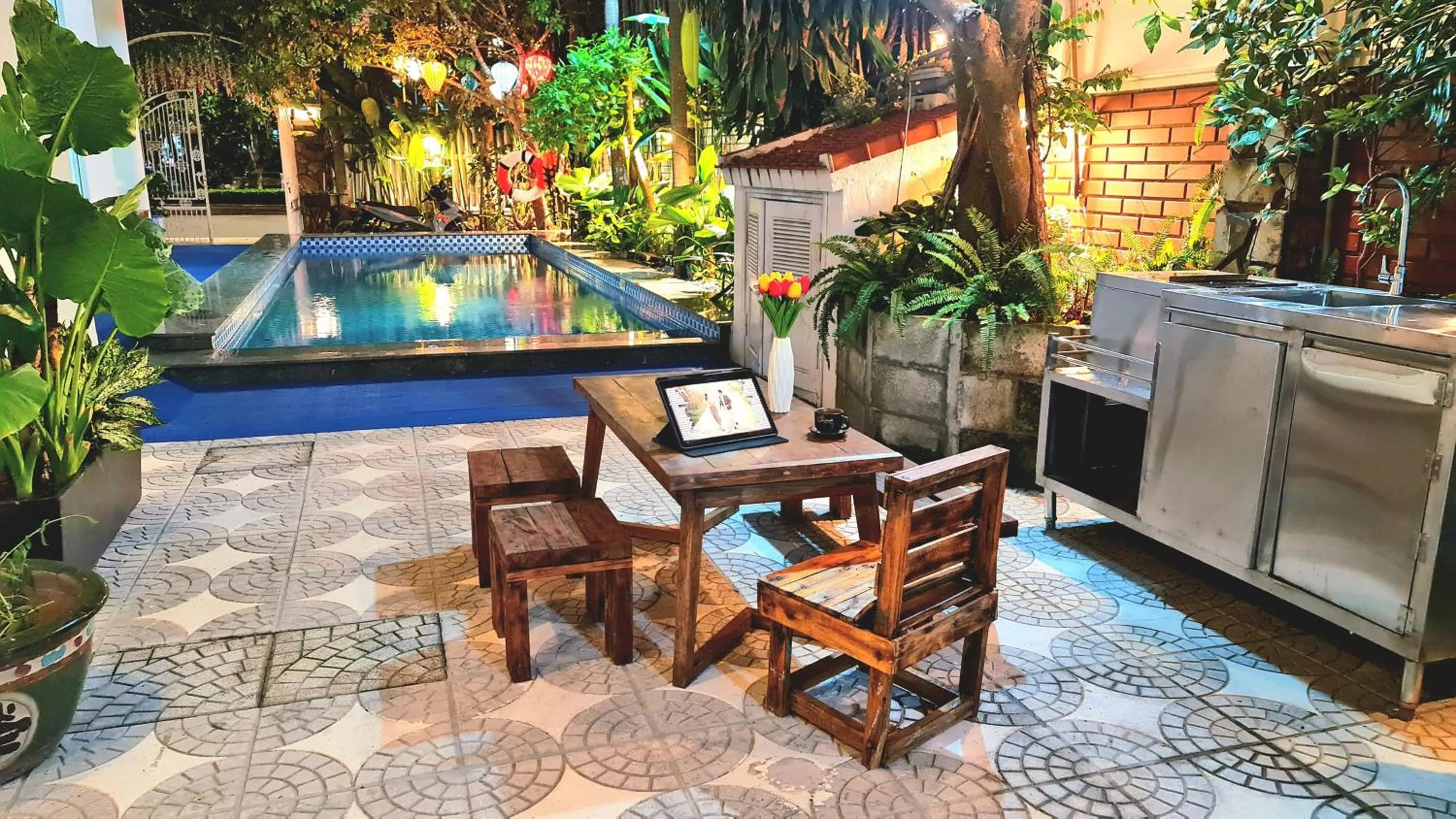 Patio in Minh Trang Villa Hoi An -BBQ Garden