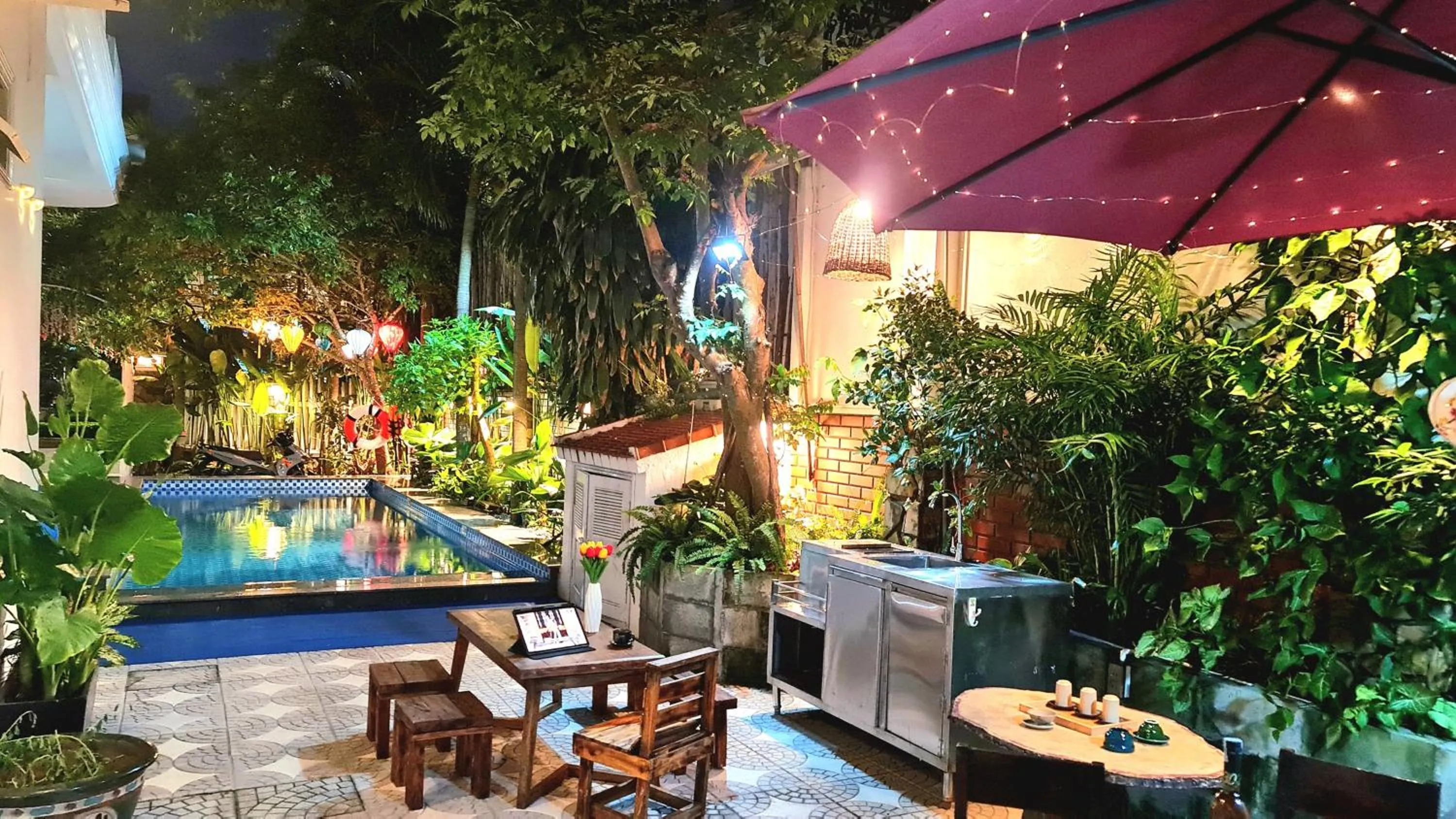 Patio in Minh Trang Villa Hoi An -BBQ Garden