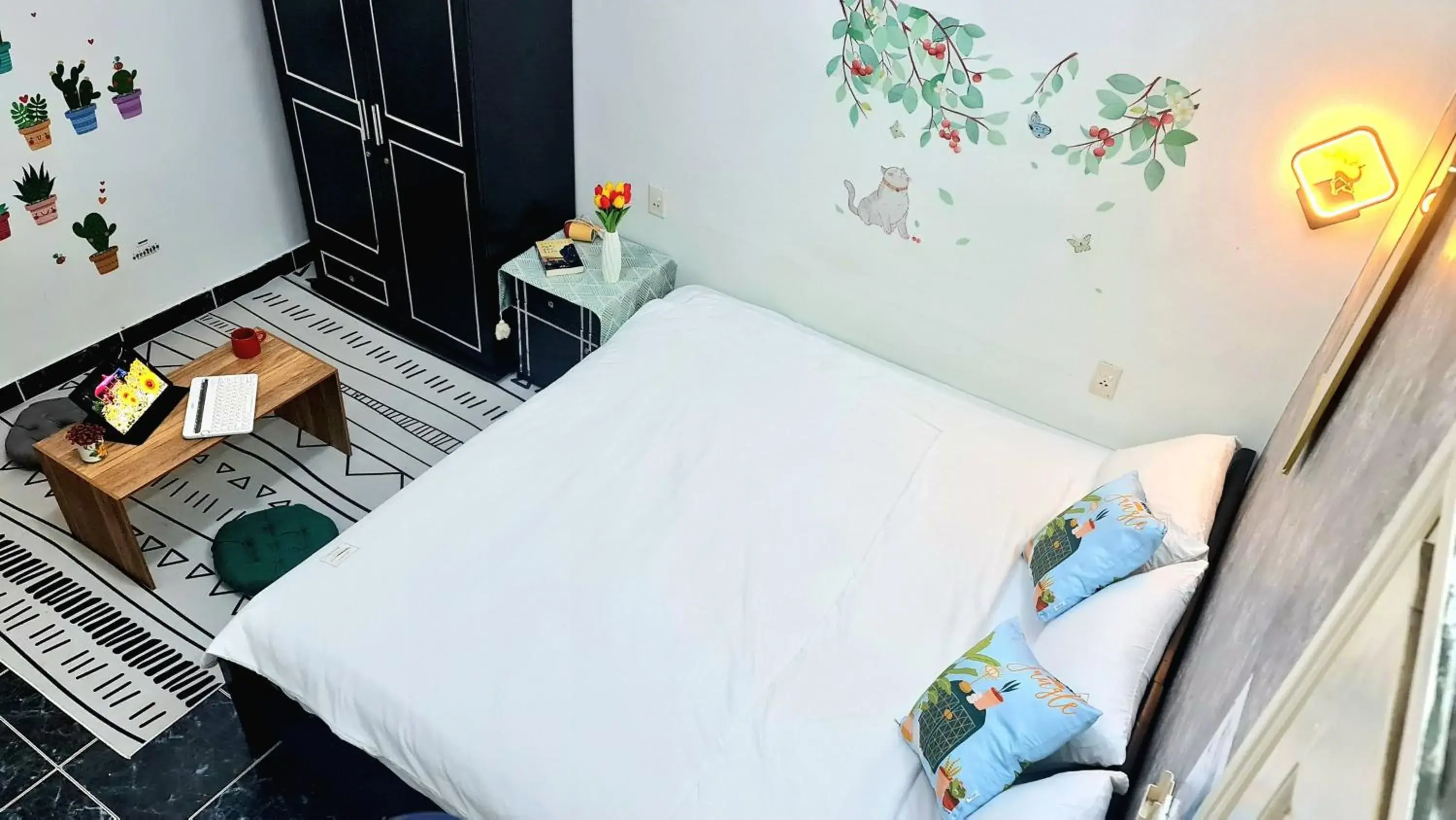 King Room with Pool View in Minh Trang Villa Hoi An -BBQ Garden King Room with Pool View in Minh Trang Villa Hoi An -BBQ Garden