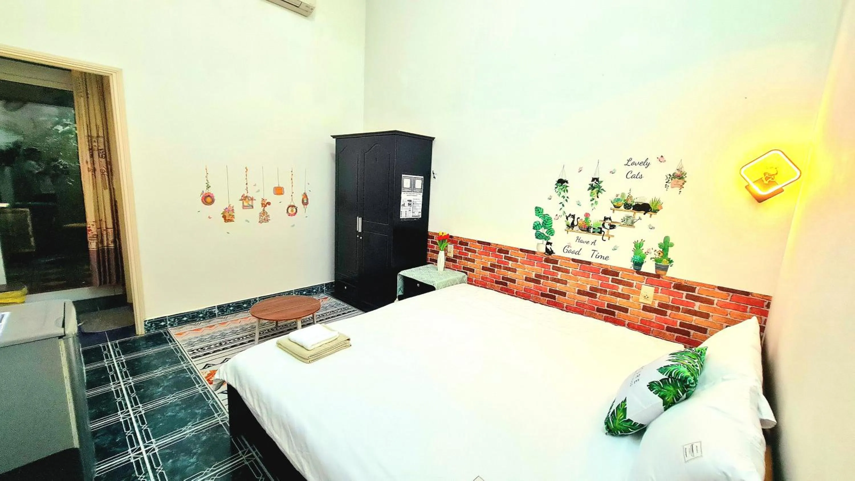 Bed in Minh Trang Villa Hoi An -BBQ Garden