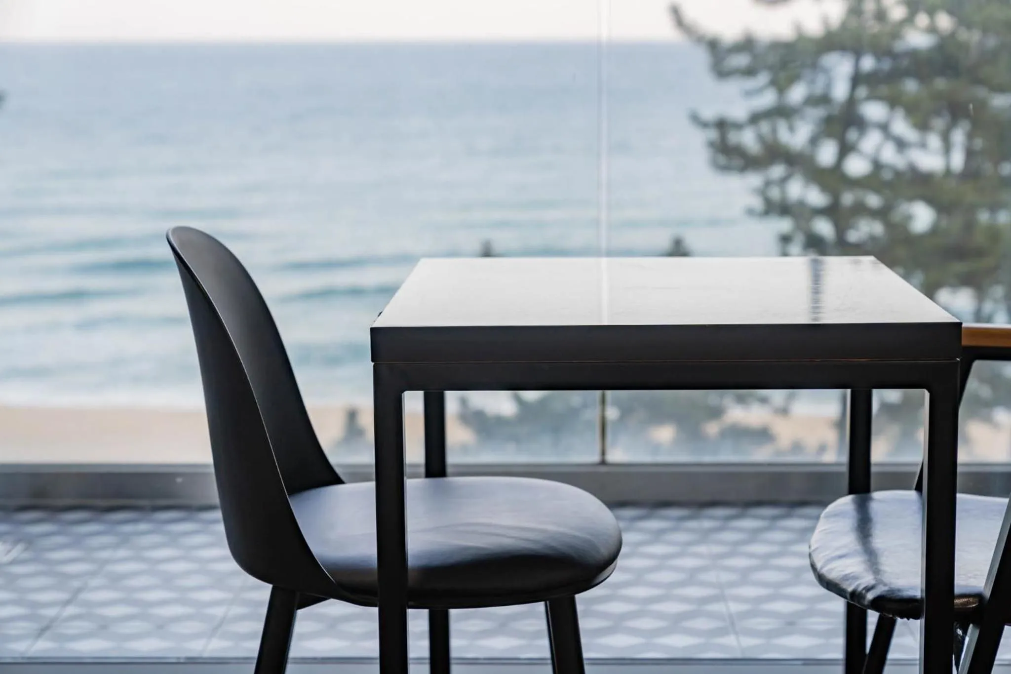 Gangneung Gyeongpodae Hotel Cube