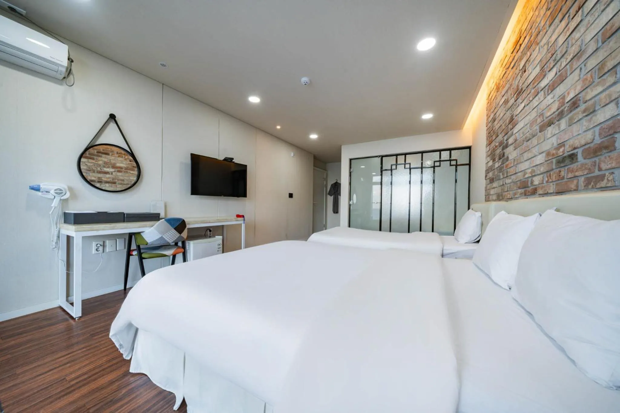 Gangneung Gyeongpodae Hotel Cube