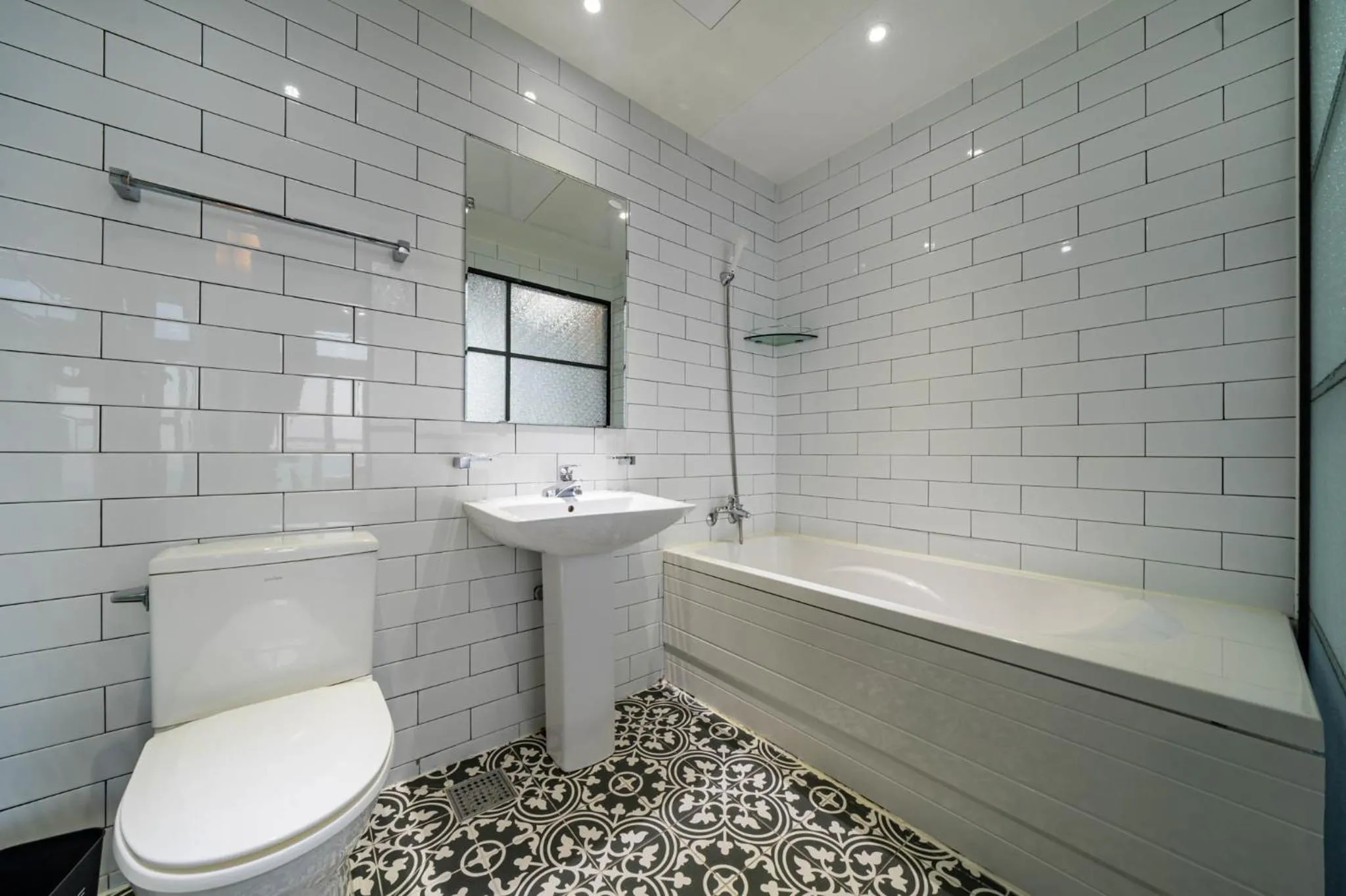 Gangneung Gyeongpodae Hotel Cube