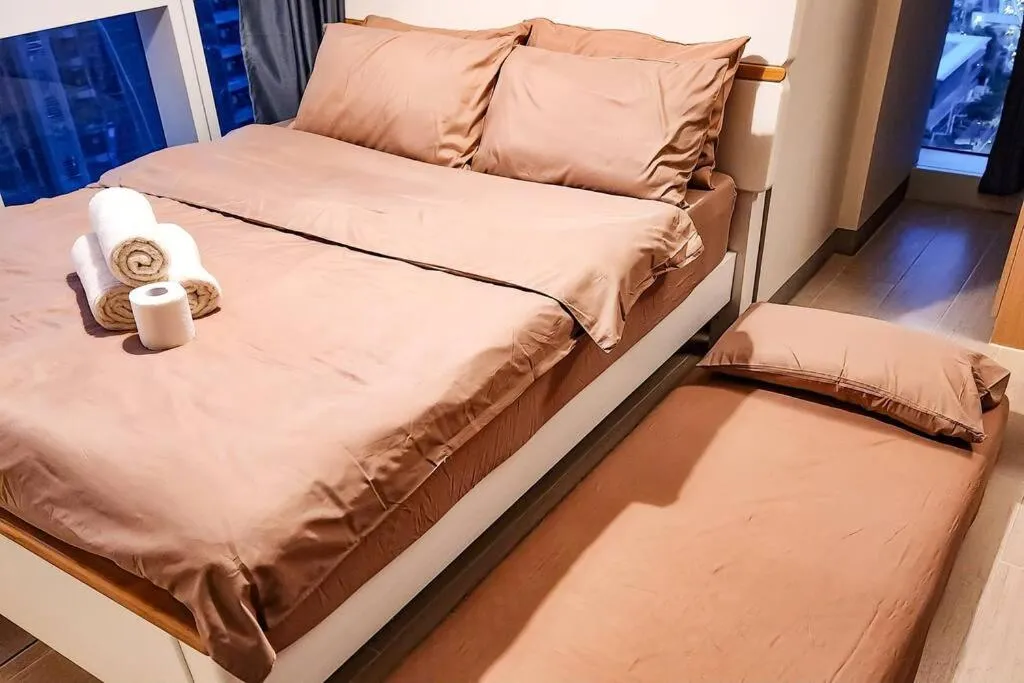 Spacious Executive 3br Apt with PS4 & bathtub in BGC