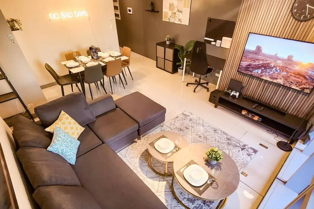 Spacious Executive 3br Apt with PS4 & bathtub in BGC