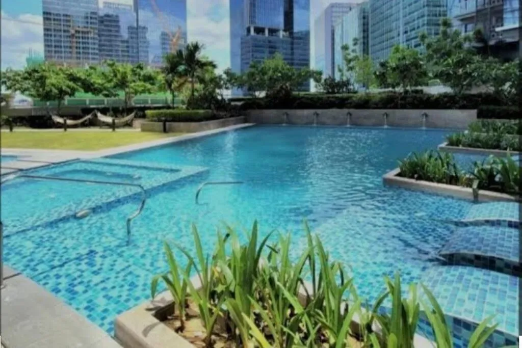 Spacious Executive 3br Apt with PS4 & bathtub in BGC