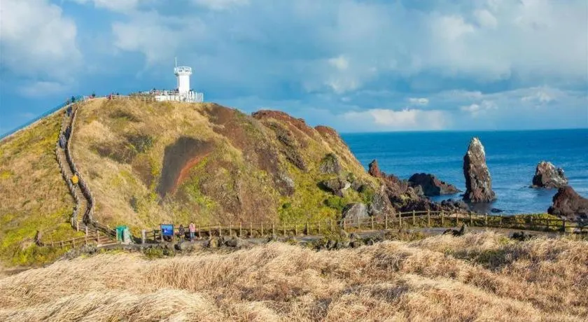 Seogwipo (Seongsan) Beach Hotel