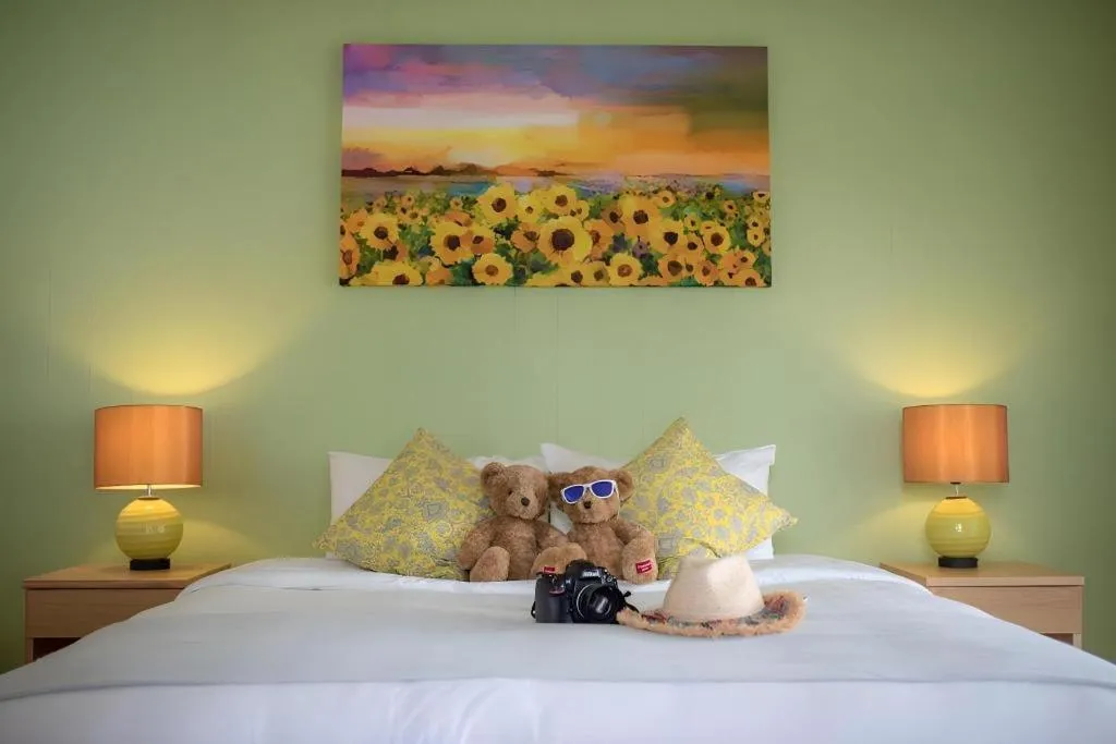 Bed in Sea Coco Resort