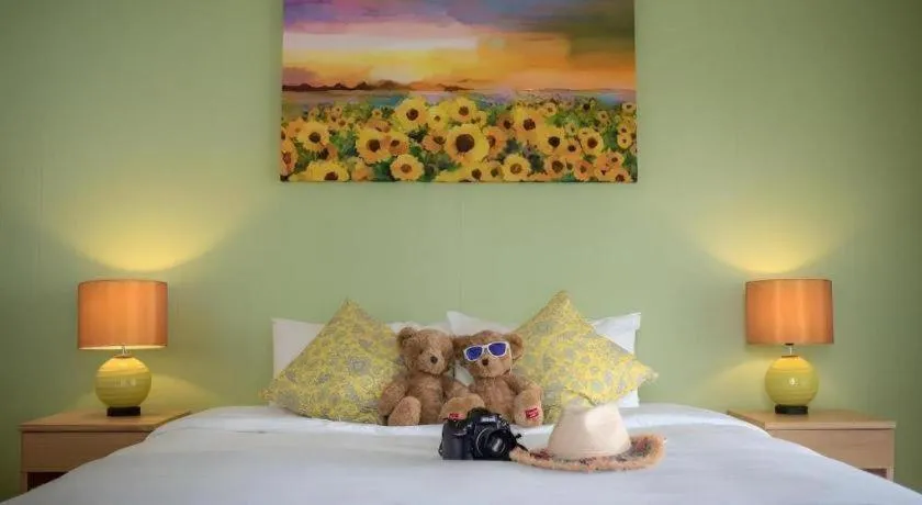 Bed in Sea Coco Resort