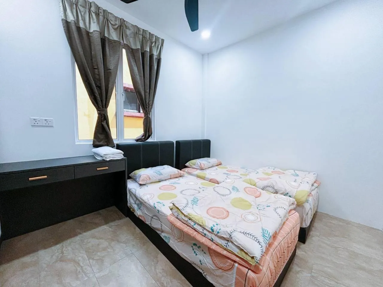 Bedroom, Bed in Trace Cozy Place