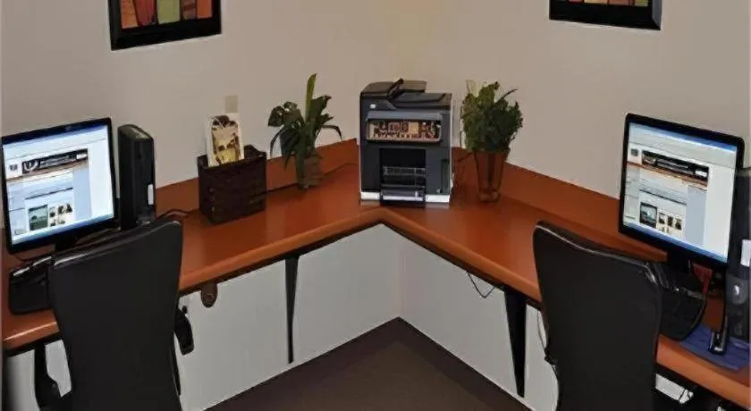 Candlewood Suites Springfield By IHG