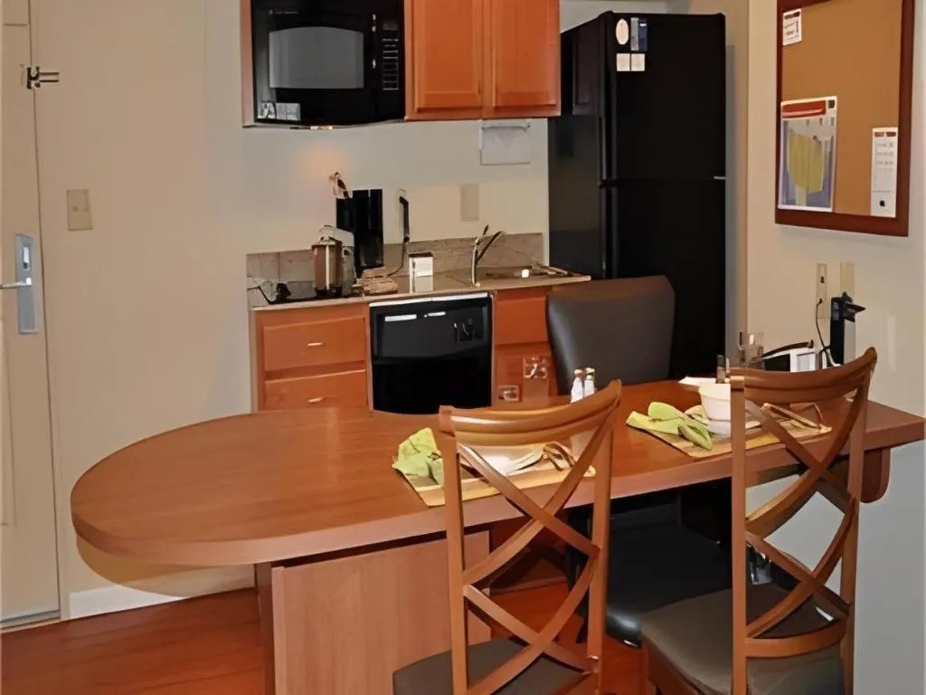 Candlewood Suites Springfield By IHG