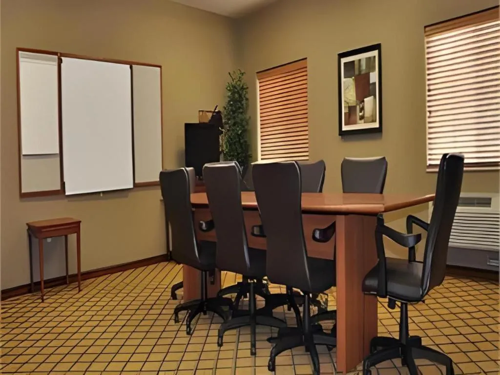 Candlewood Suites Springfield By IHG