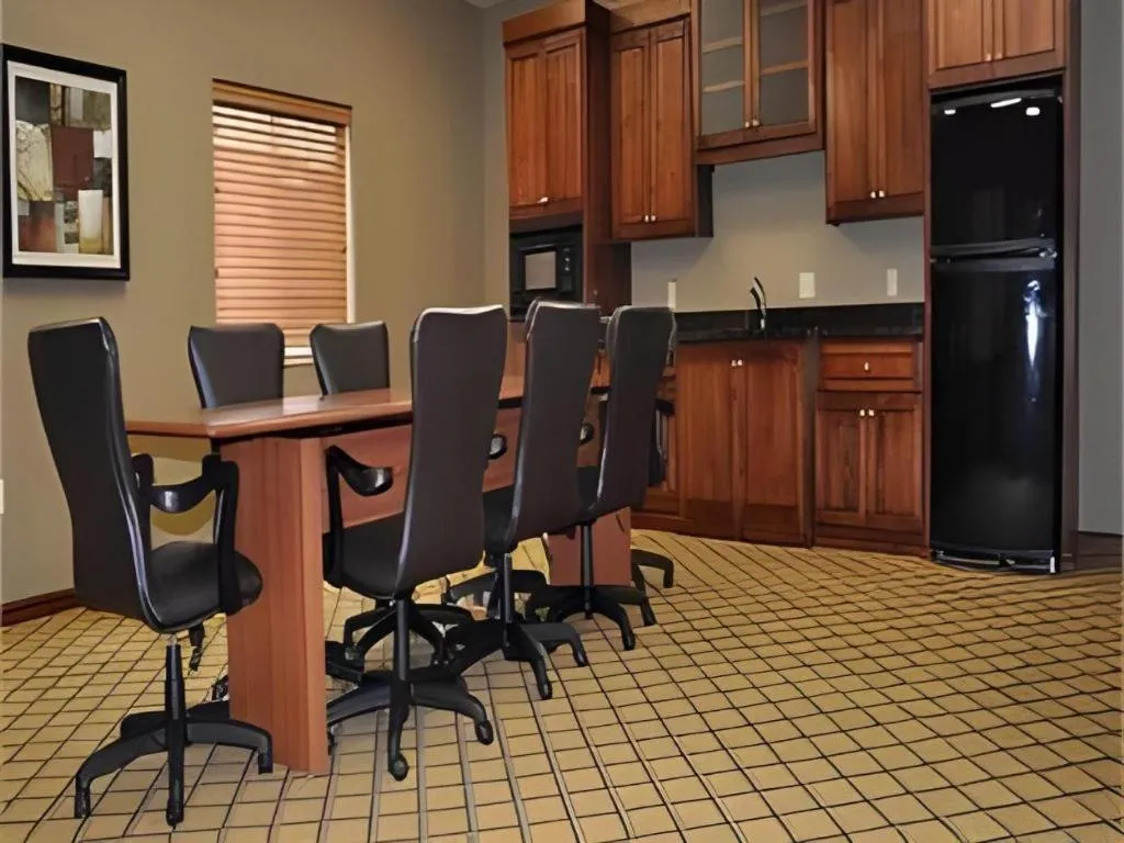 Candlewood Suites Springfield By IHG