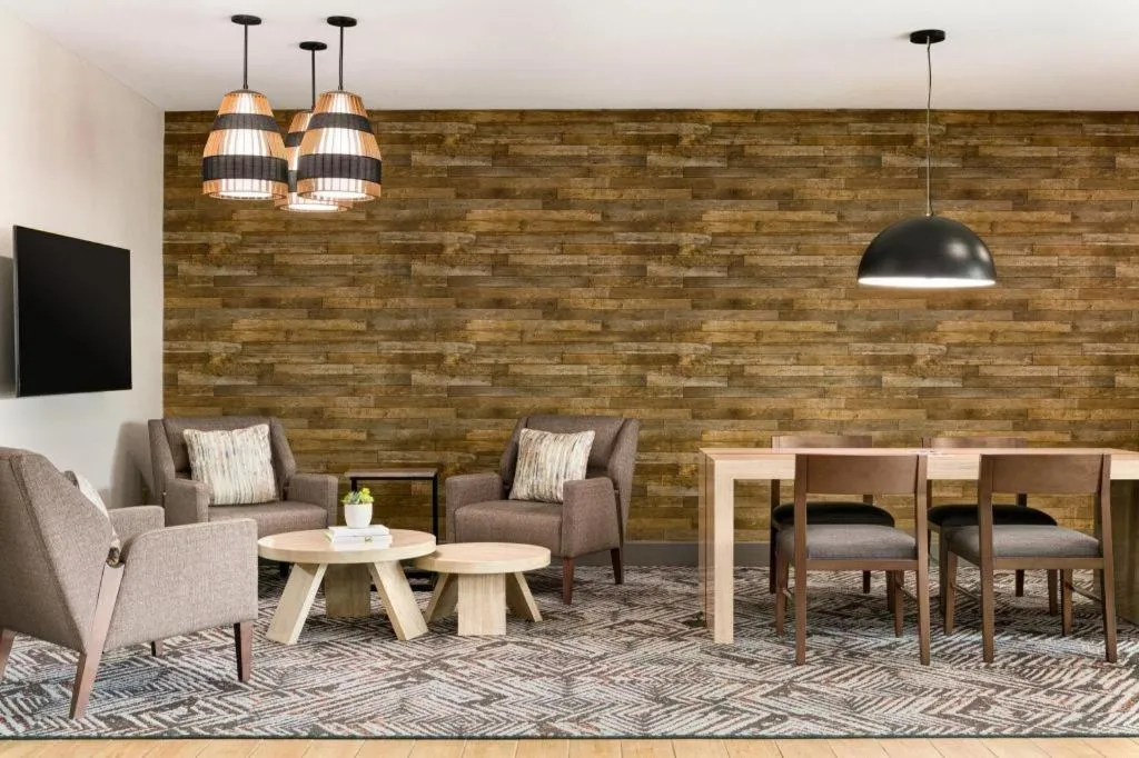 Candlewood Suites Springfield By IHG