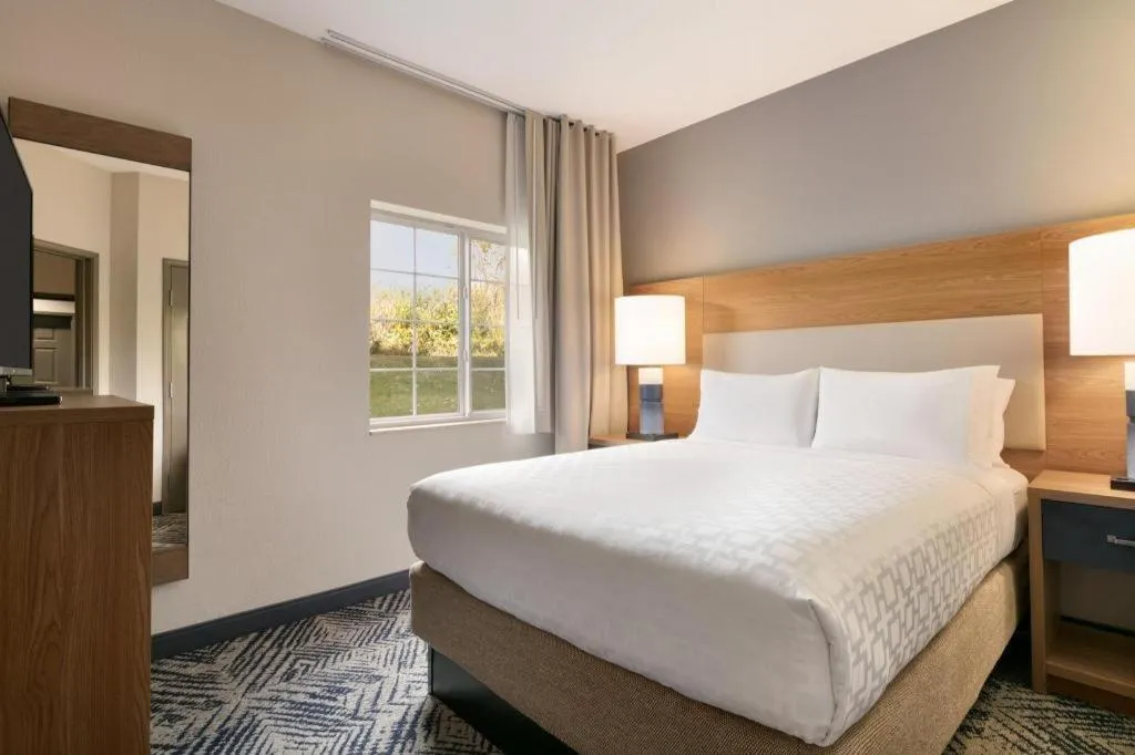 Bed in Candlewood Suites Springfield By IHG