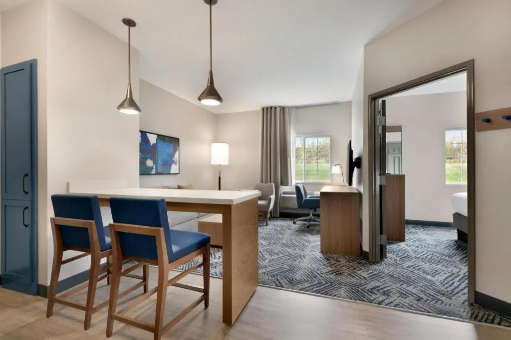 Candlewood Suites Springfield By IHG