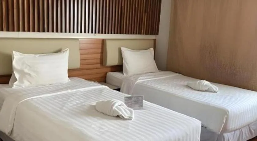 Bed in Cactus Resort & Hotel