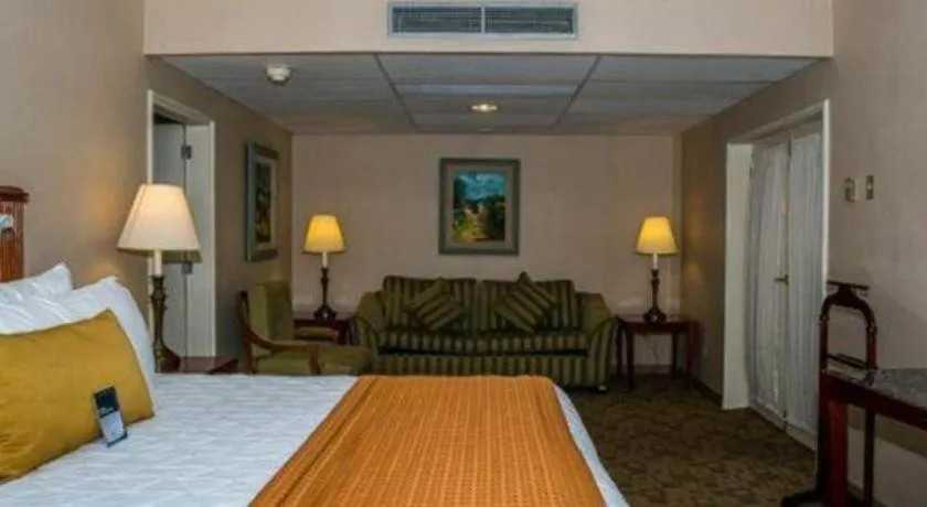 Bed in Hotel Honduras Maya