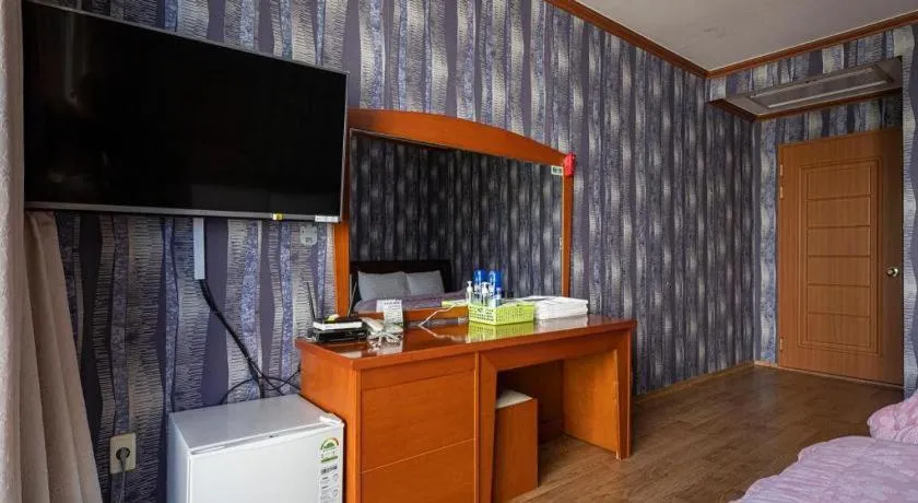 Bed in Gangneung Gyeongpodae Gangneung Motel