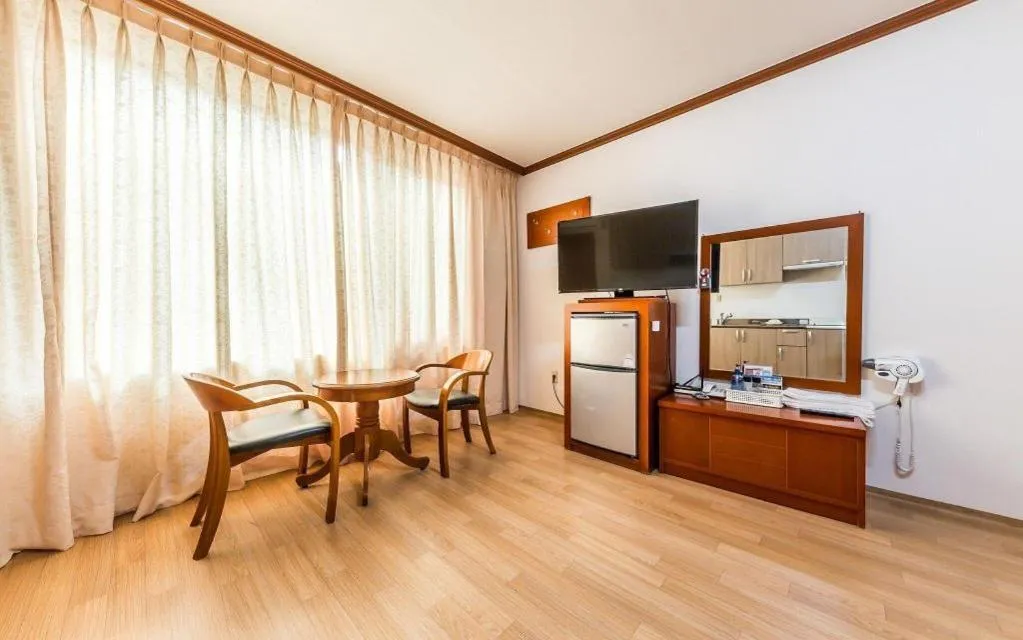 Gangneung Gyeongpodae Gangneung Motel