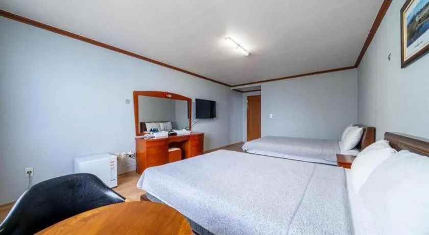 Bed in Gangneung Gyeongpodae Gangneung Motel