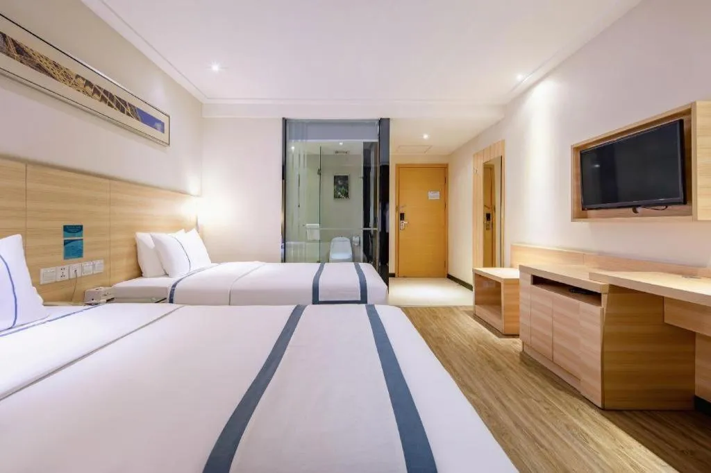 Bed in City Comfort Inn Beihai RT-Mart High Speed Railway Station