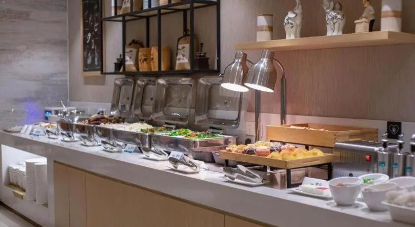 City Comfort Inn Beihai RT-Mart High Speed Railway Station