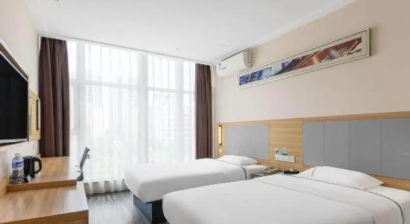 Bed in City Comfort Inn Beihai RT-Mart High Speed Railway Station