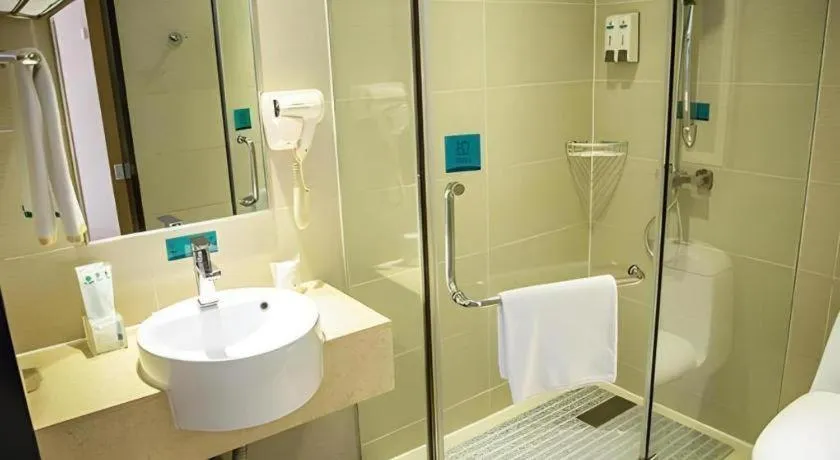 City Comfort Inn Beihai RT-Mart High Speed Railway Station