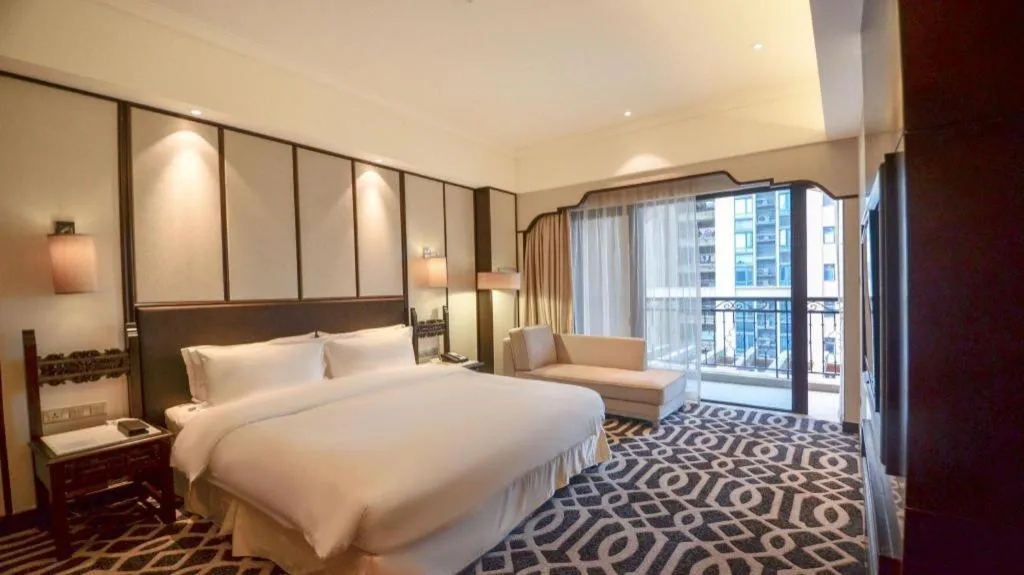 Bed in Holiday Inn Guangzhou Airport Zone By IHG