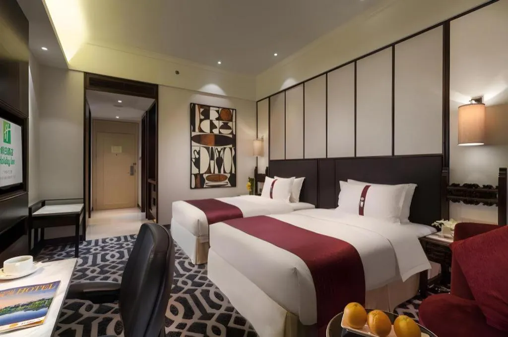 Bed in Holiday Inn Guangzhou Airport Zone By IHG