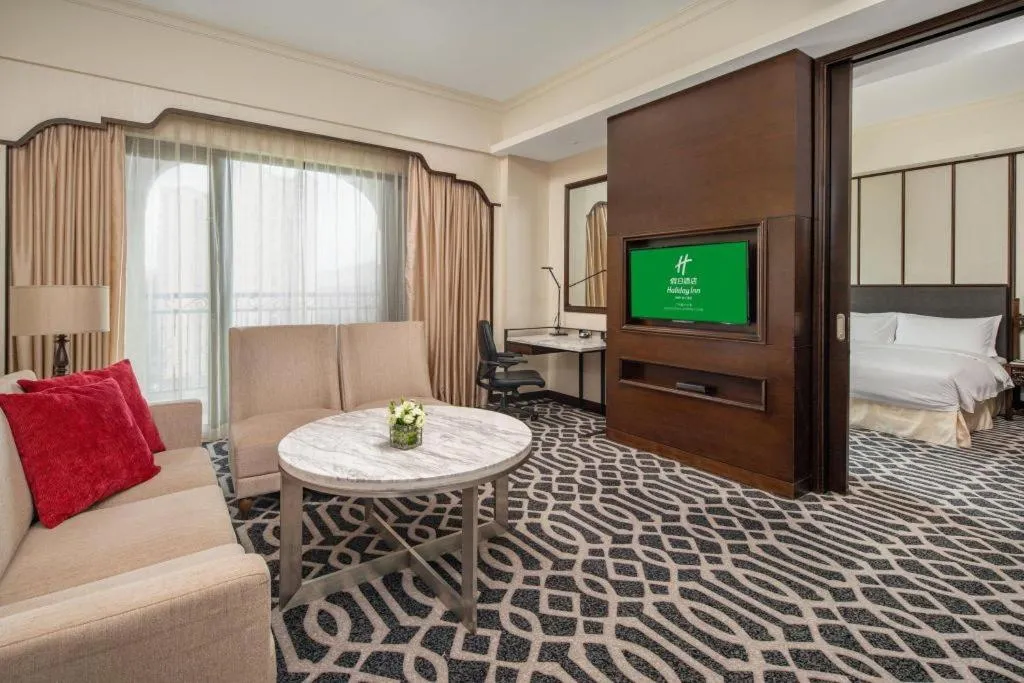 Bed in Holiday Inn Guangzhou Airport Zone By IHG